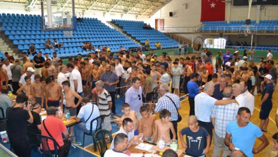 Tarihi Kırkpınar'da tarihi rekor