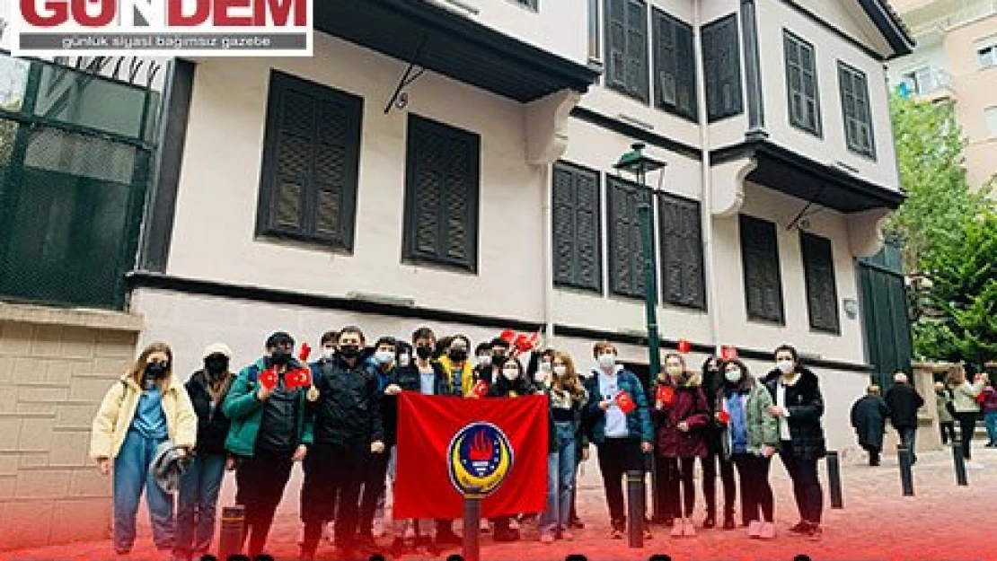 TED Koleji öğrencileri Atatürk'ü Selanik'te andı