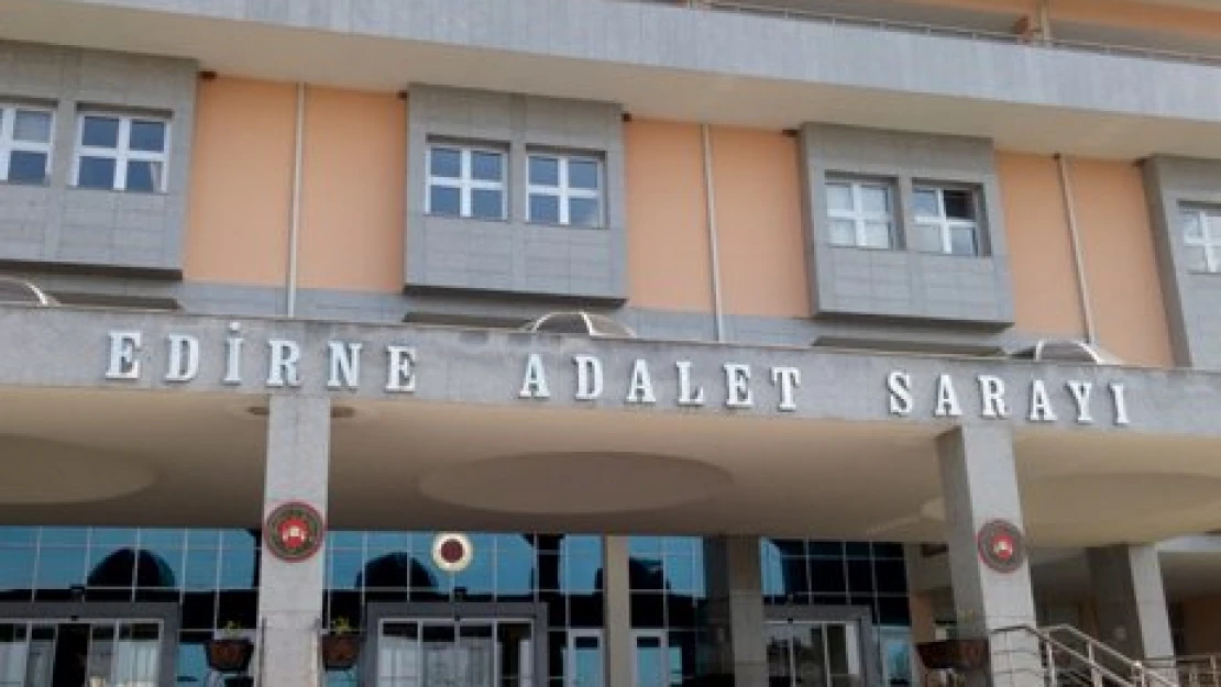 Adliye katibi zimmetten mahkum oldu