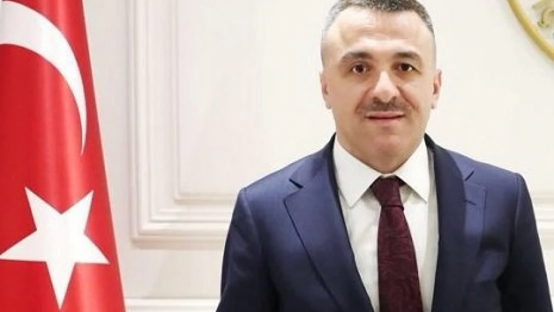 Gürkan'dan 23 Nisan sitemi