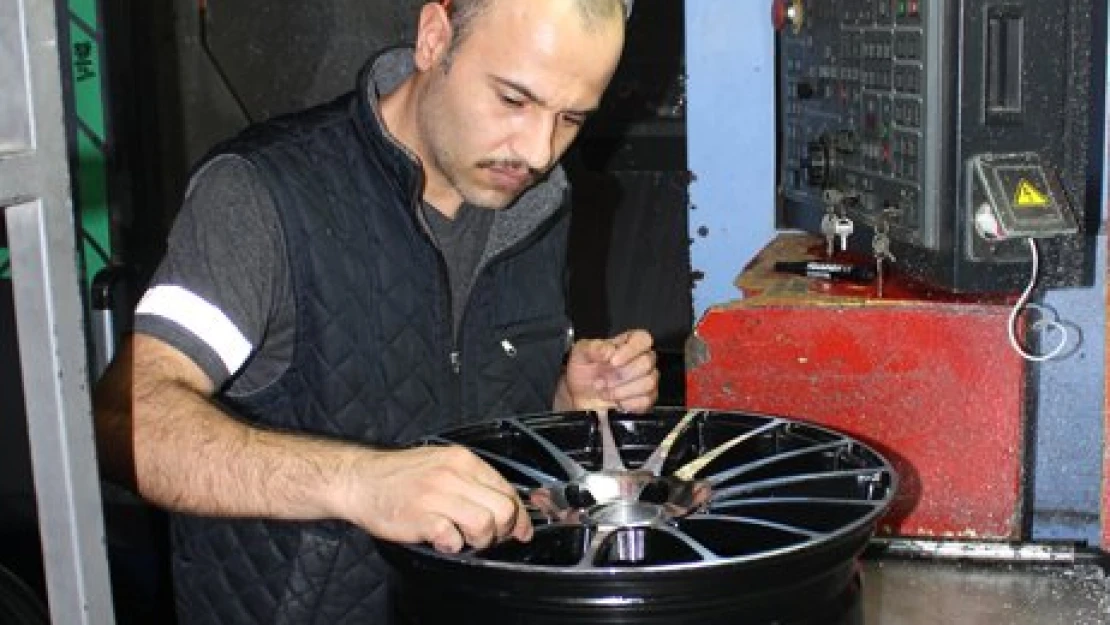 Ürettiği jantları ihraç ediyor