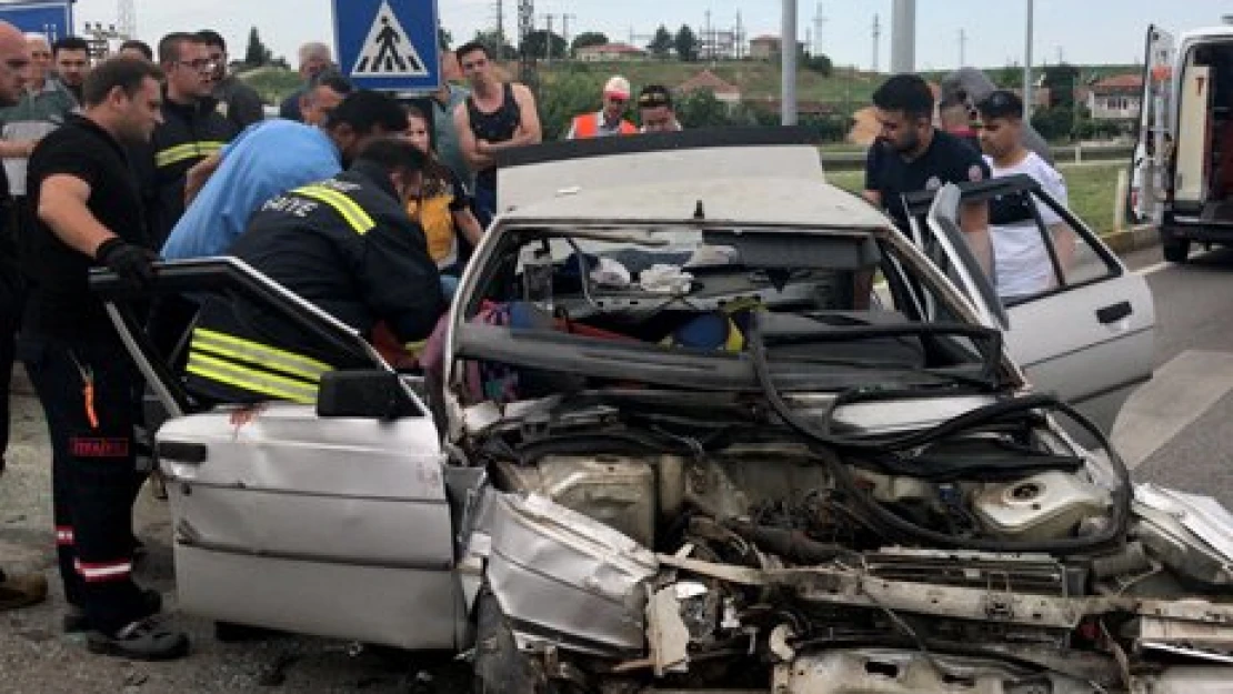Havsa kavşağında kaza: 5 yaralı