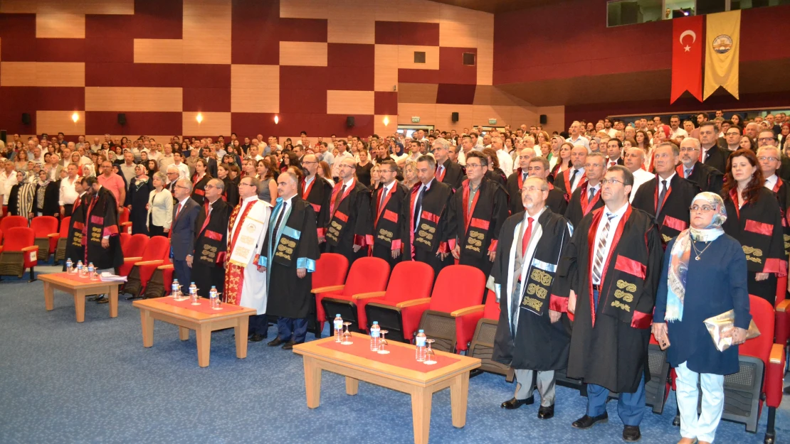 Son mezunlar '˜Beyaz Önlüklüler'