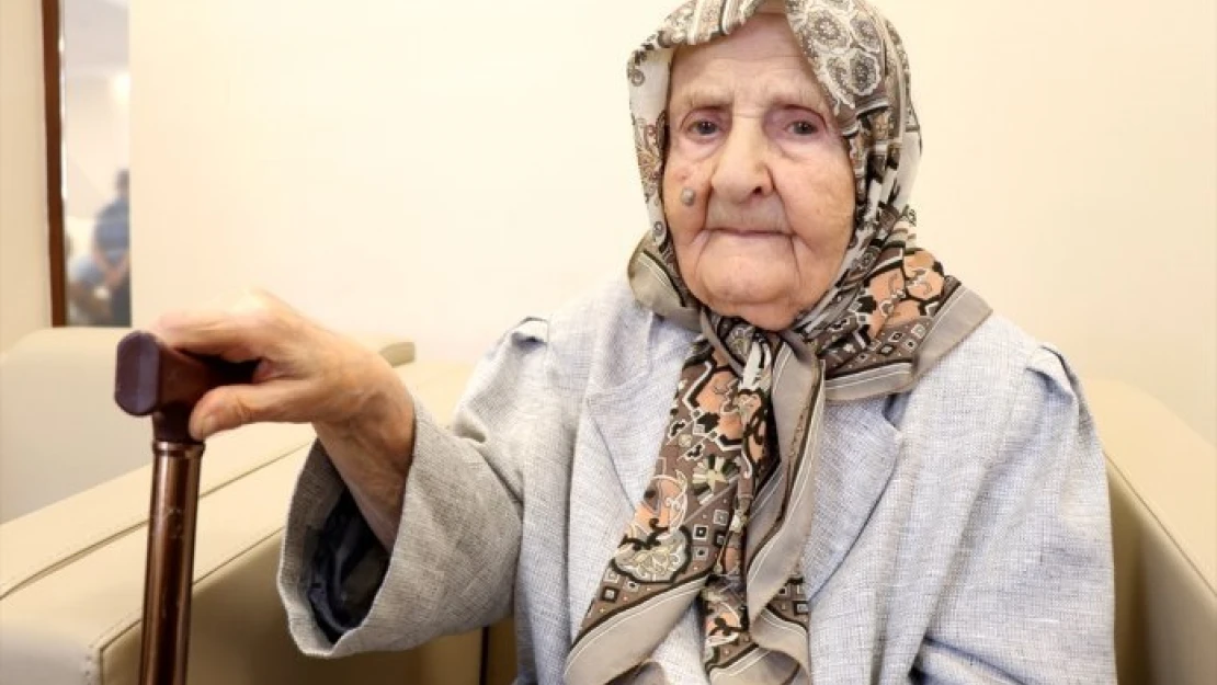 Kızları adına okul yaptıracak