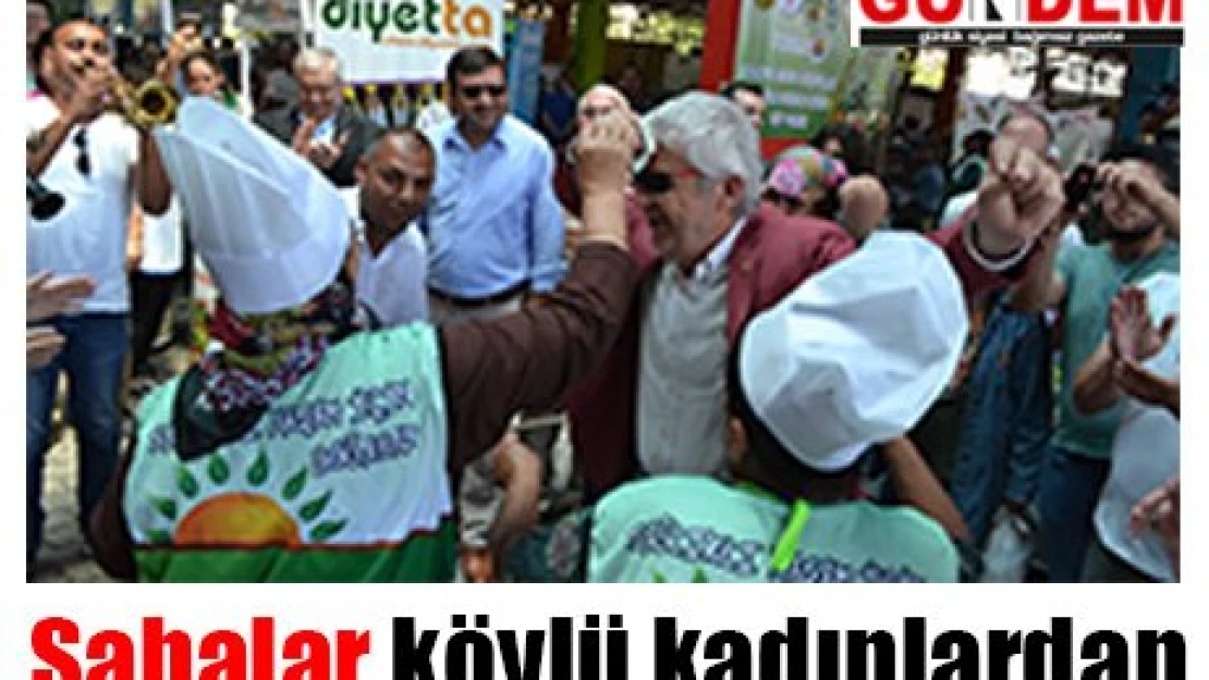 Şabalar köylü kadınlardan