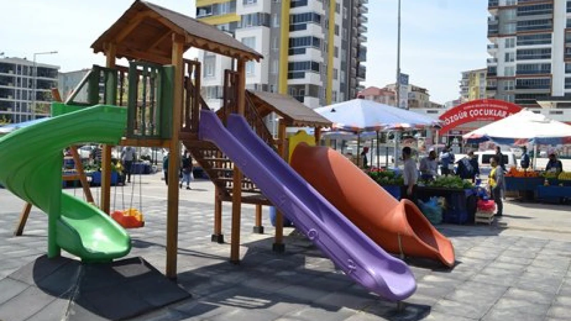 Çocuk parkına halk pazarı