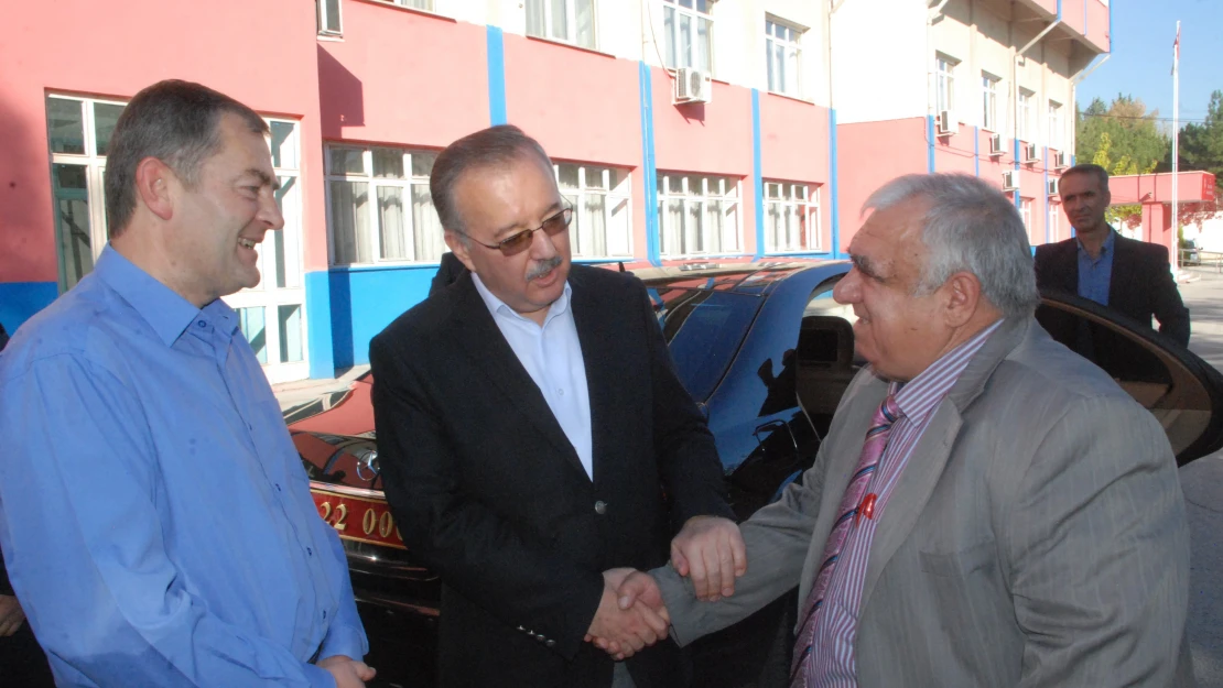Sigaraya karşı uyarmıştı