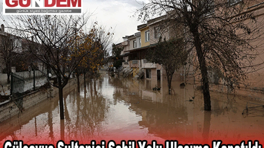 Edirne'de şiddetli yağış nedeniyle Gülçavuş-Sultaniçi sahil yolu ulaşıma kapatıldı