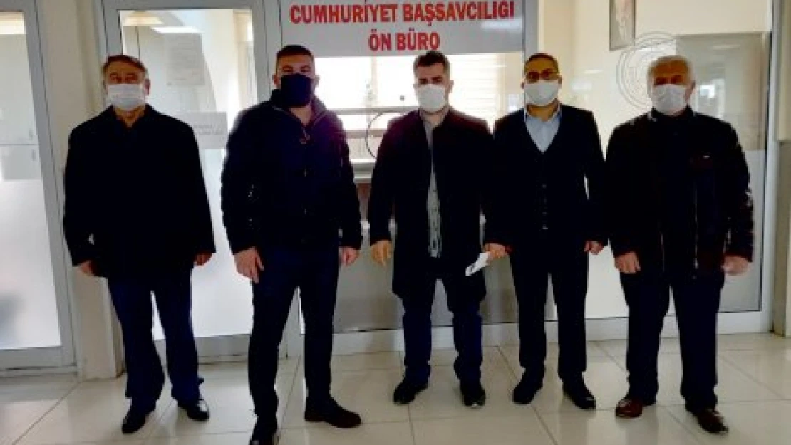 Amirallere suç duyurusu