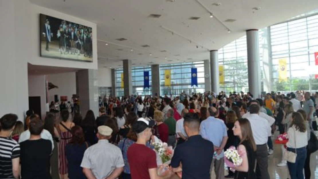 Salon taşıran mezuniyet