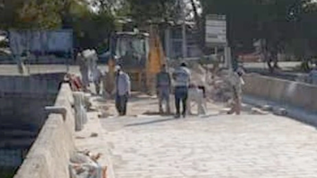 Köprüde çalışmalar başladı