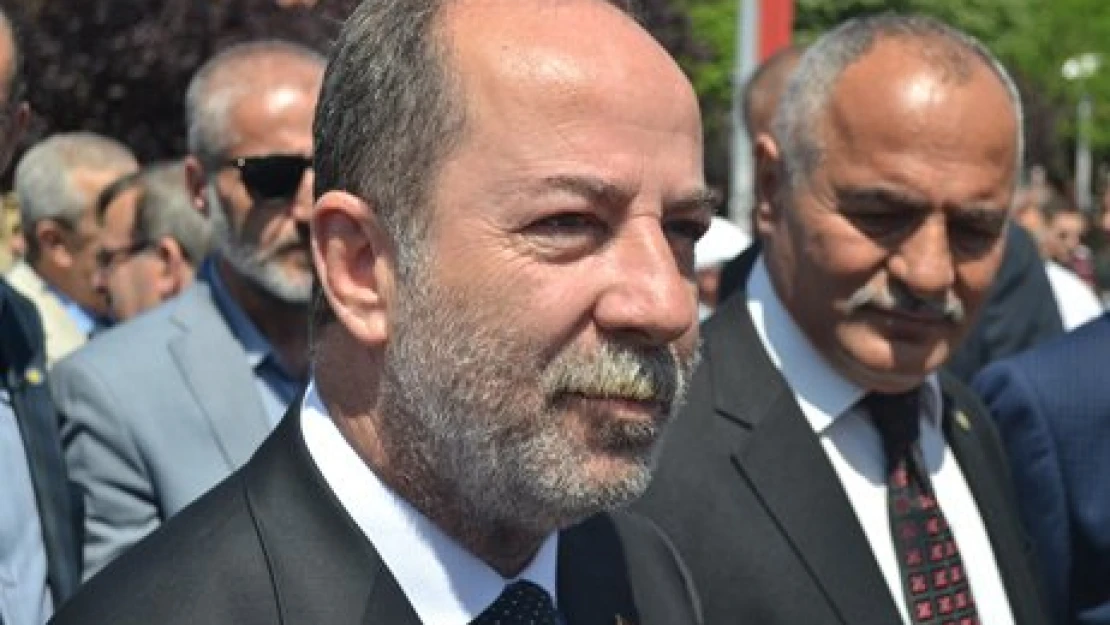 Gürkan'dan çift tören tepkisi