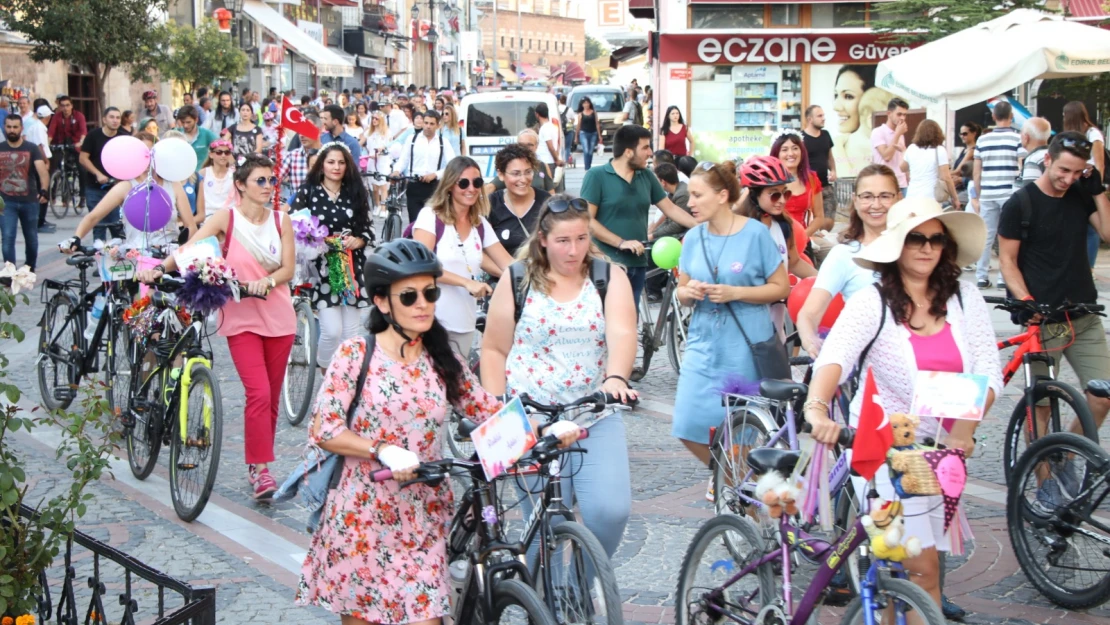 Kadınlar '˜var' olmak istiyor