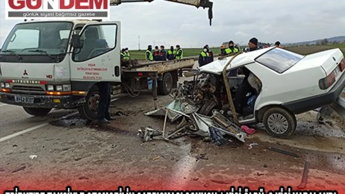 EDİRNE'DE TAKSİYLE OTOMOBİLİN ÇARPIŞMASI SONUCU 1 KİŞİ ÖLDÜ, 2 KİŞİ YARALANDI