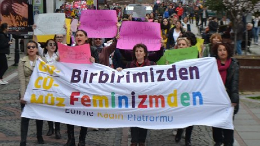 Kadınlardan İstanbul Sözleşmesi'ne destek