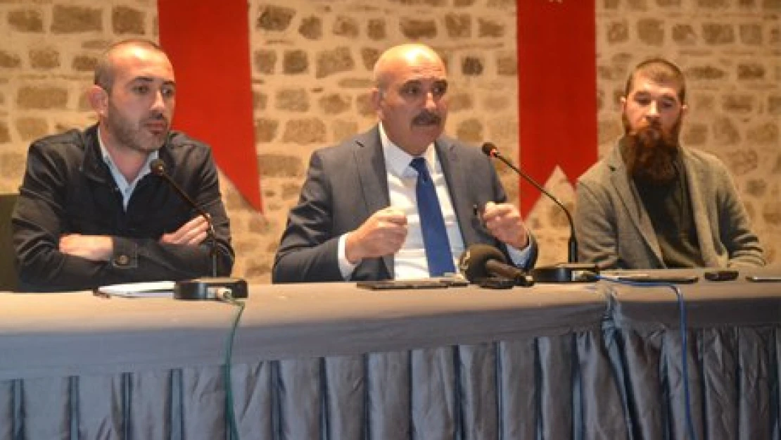 Sahne Edirne Kırmızısı'nın