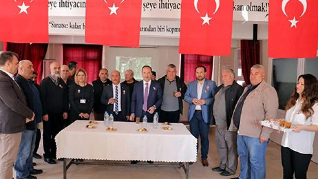Çanakkale anısına hoşaf dağıttılar