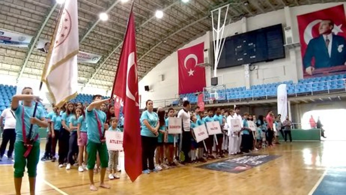 Yaz spor okulları açıldı