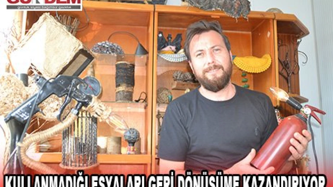 Kullanmadığı eşyaları geri dönüşüme kazandırıyor