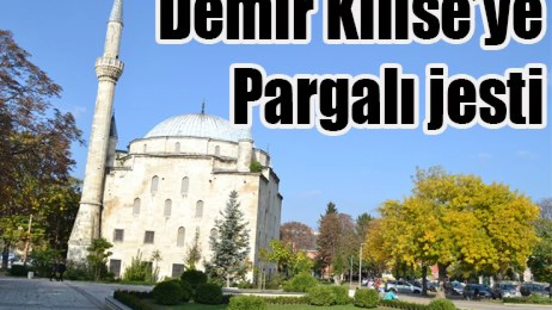 Demir Kilise'ye Pargalı İbrahim jesti