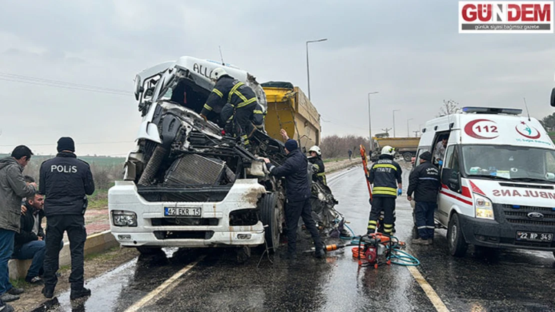 Hafriyat kamyonlarının çarpıştığı kazada 1 kişi öldü