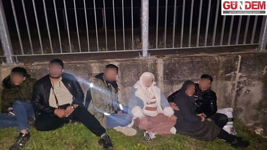 Jandarma ekipleri 6 düzensiz göçmen yakaladı