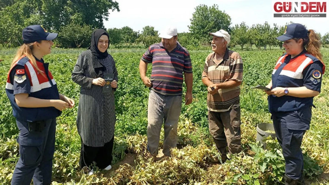 Jandarma ekipleri KADES uygulamasını tanıtıyor