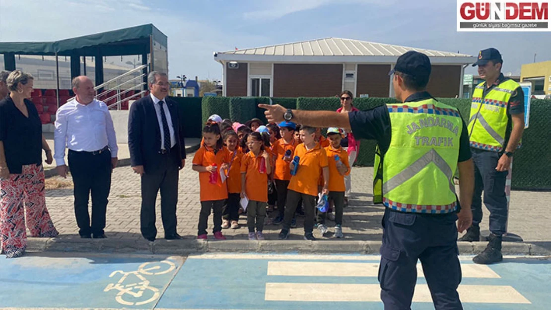 Jandarmadan öğrencilere trafik eğitimi