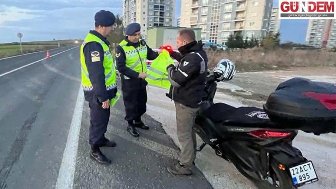 Jandarmadan  'Reflektif Giy Görünür Ol' kampanyası