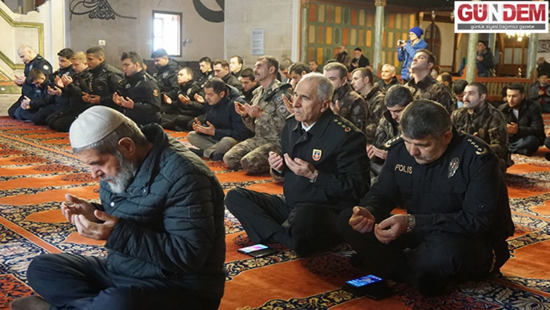 Karaburun'un annesi için mevlid-i şerif okutuldu