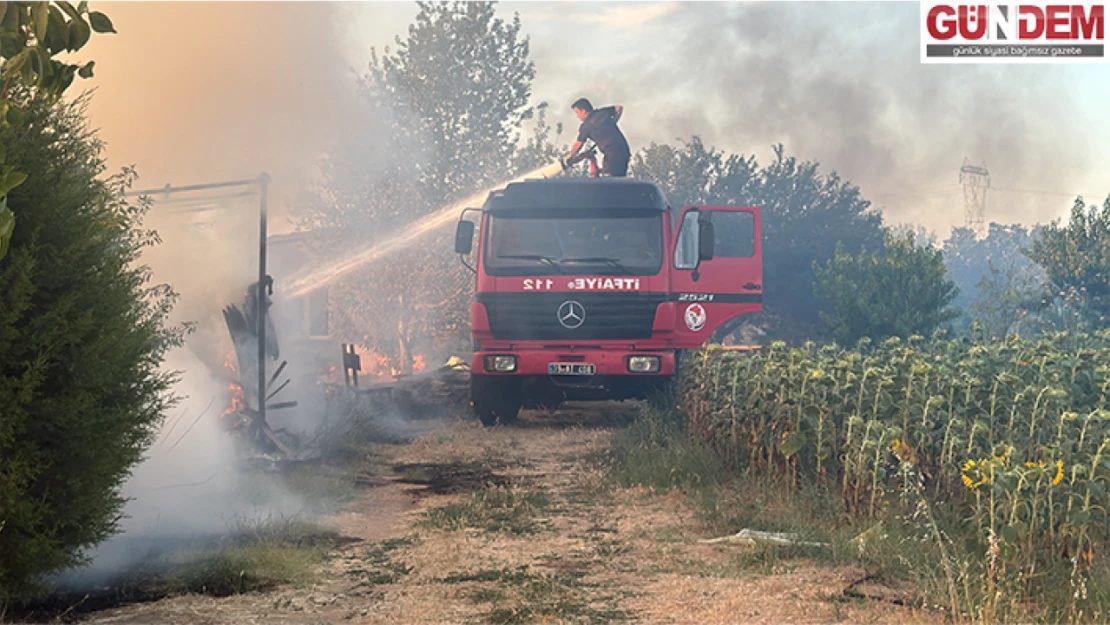 Kırklareli'nde bağ evi yanarak kullanılamaz hale geldi