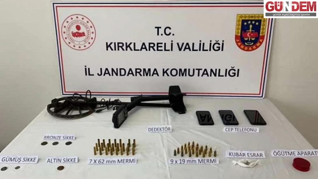 Kırklareli'nde tarihi eser kaçakçılığı operasyonunda sikke ve fosil taş ele geçirildi