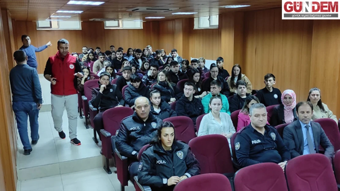 Kızılay Gönüllülerine Akran Eğitimi
