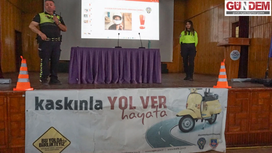 Motokuryelere trafik kuralları konusunda eğitim verildi