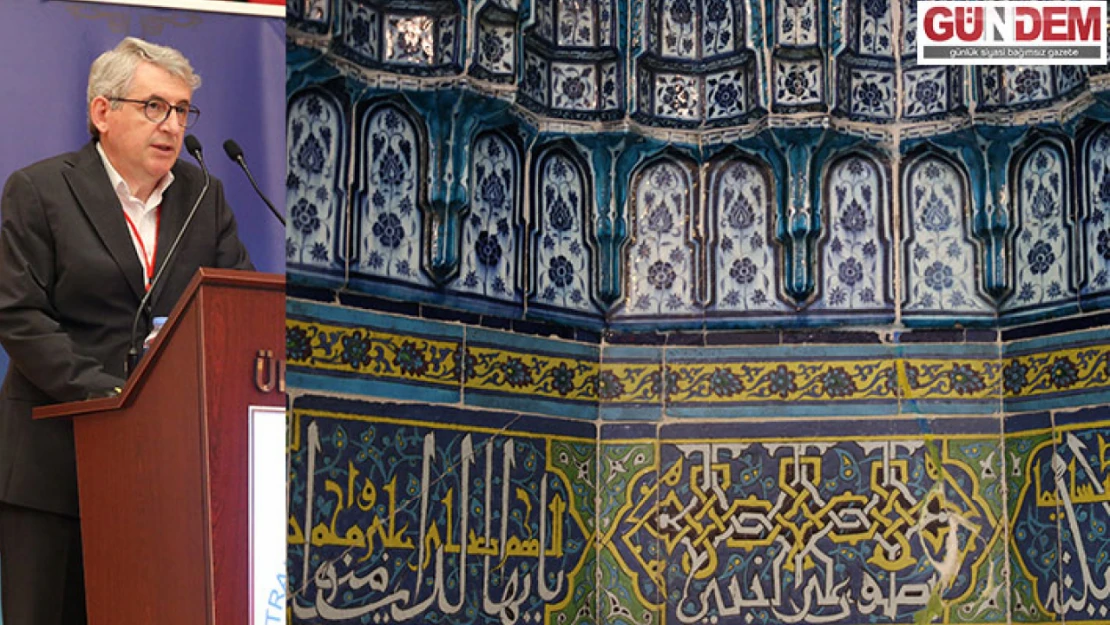 Muradiye Camisi'nin çinileri ve kalem işleri ilk günkü orijinalliğini koruyor