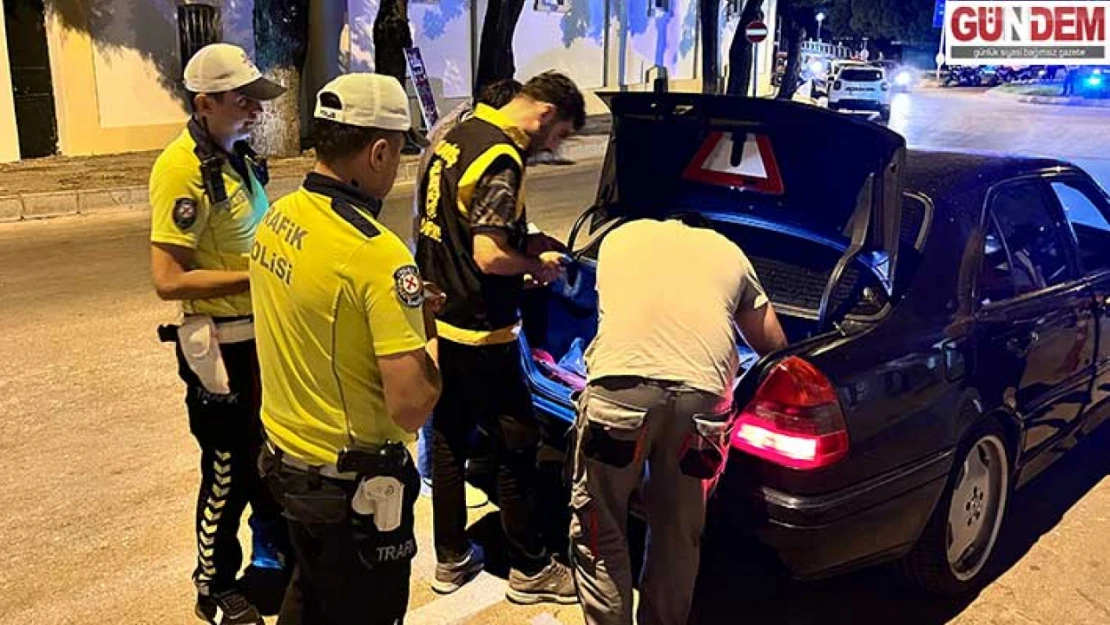Polis ekiplerinden denetim