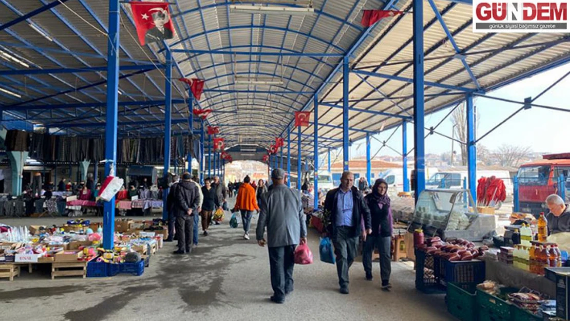 Ramazan dolayısıyla meyve sebze pazarı boş kaldı