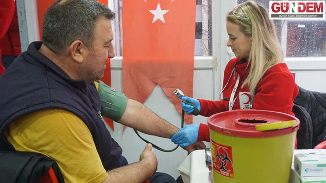 Selimiye Meydanı'nda Kan bağış kampanyası düzenlendi