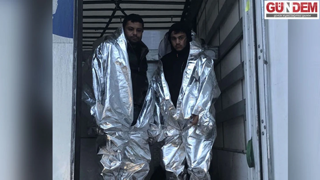 Sınır kapısında tırda 2 düzensiz göçmen yakalandı