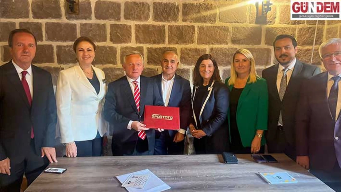 Spor Toto desteğiyle İpsala'ya kapalı halı saha