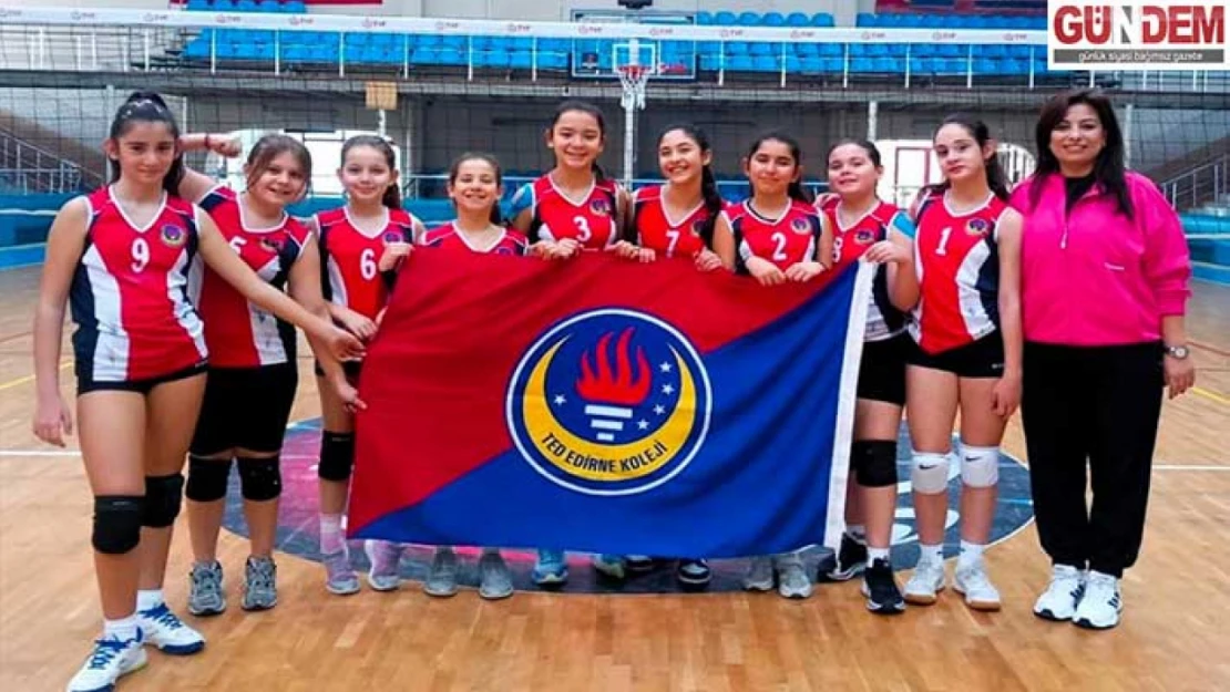 TED Edirne Koleji Küçük Kız Voleybol Takımı Çeyrek Finalde!