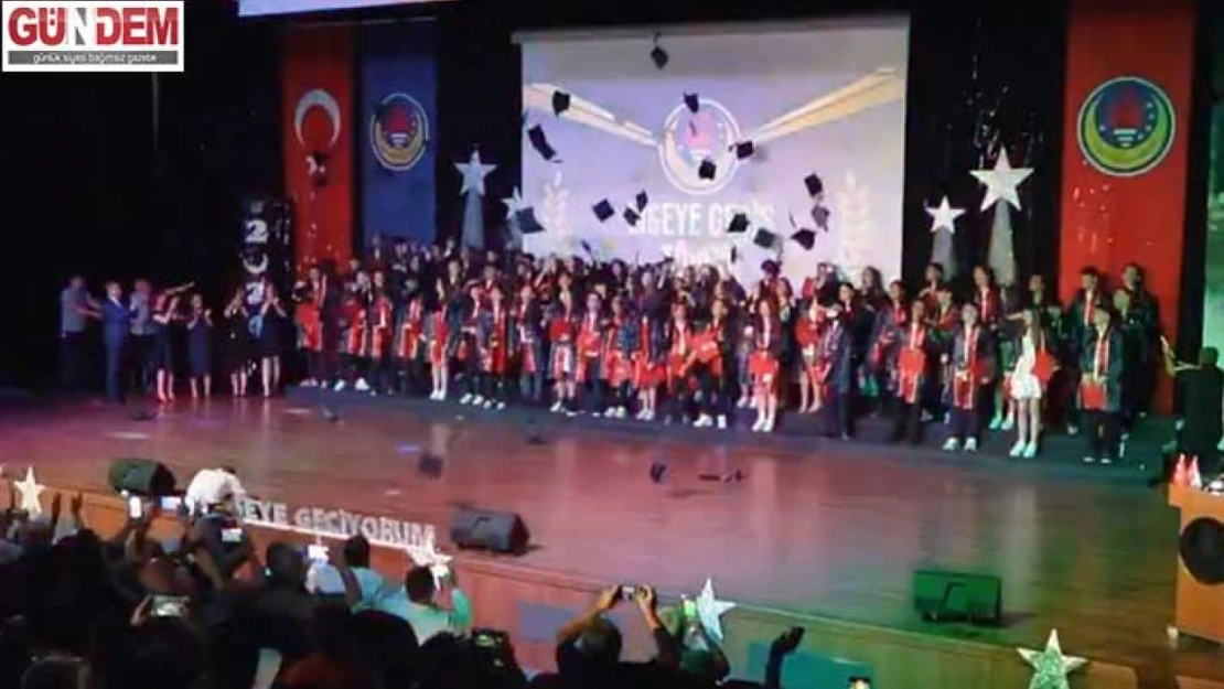 TED Edirne Koleji Ortaokulu öğrencileri için mezuniyet töreni düzenlendi