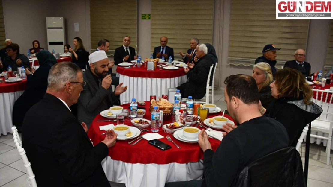 Tekirdağ Valisi Yıldırım, şehit aileleri ve gazilerle iftar yaptı