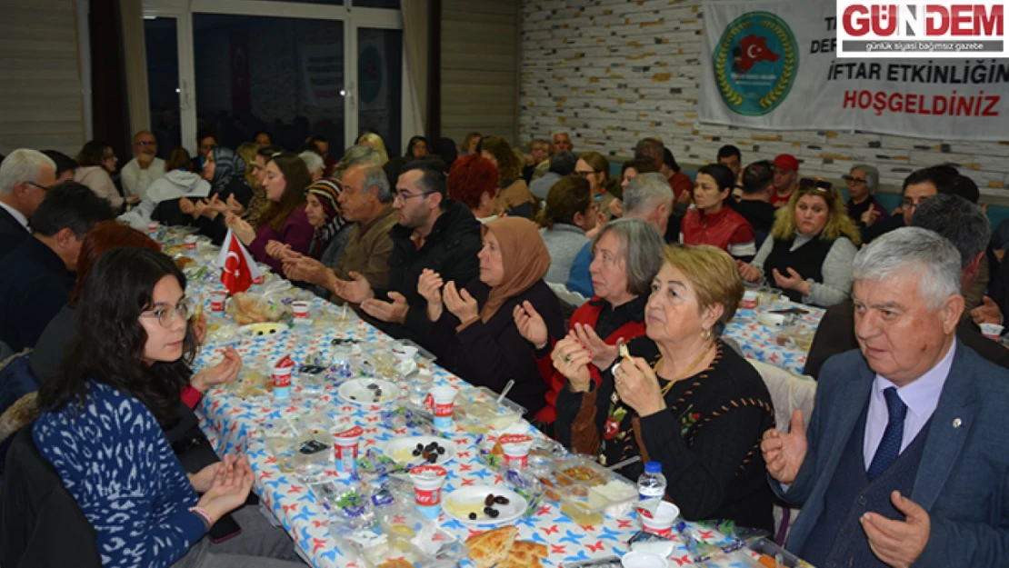 Trakya Rumeli Balkan Derneklerinden iftar programı