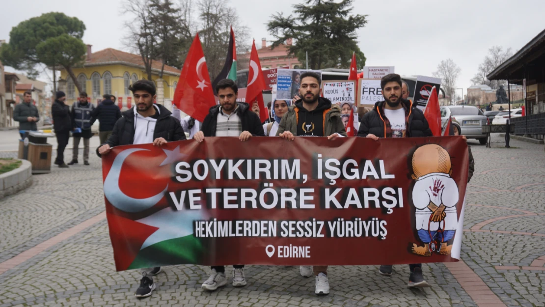 Üniversite öğrencilerinin sessiz yürüyüşü devam ediyor