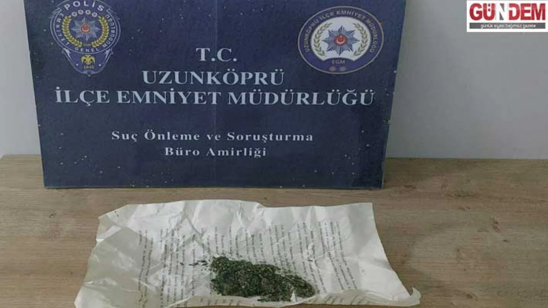 Uzunköprü'de kağıda gizlenmiş esrar ele geçirildi