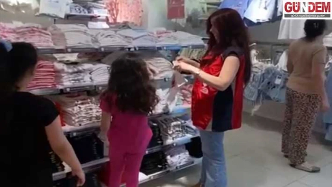 Vakıflar ihtiyaç sahibi çocukların yüzünü güldürdü
