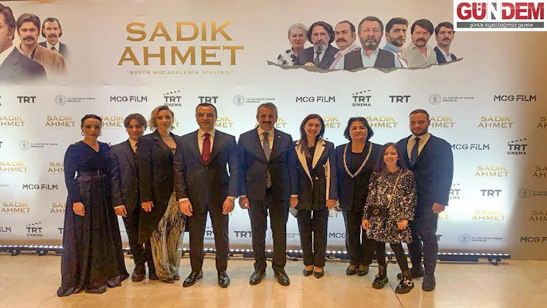 Vali Sezer, 'Sadık Ahmet' filminin galasına katıldı