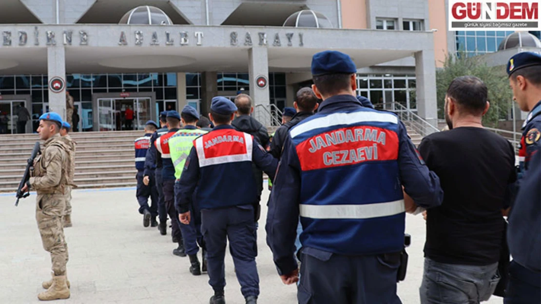 Yunanistan'a kaçmadan yakalandılar