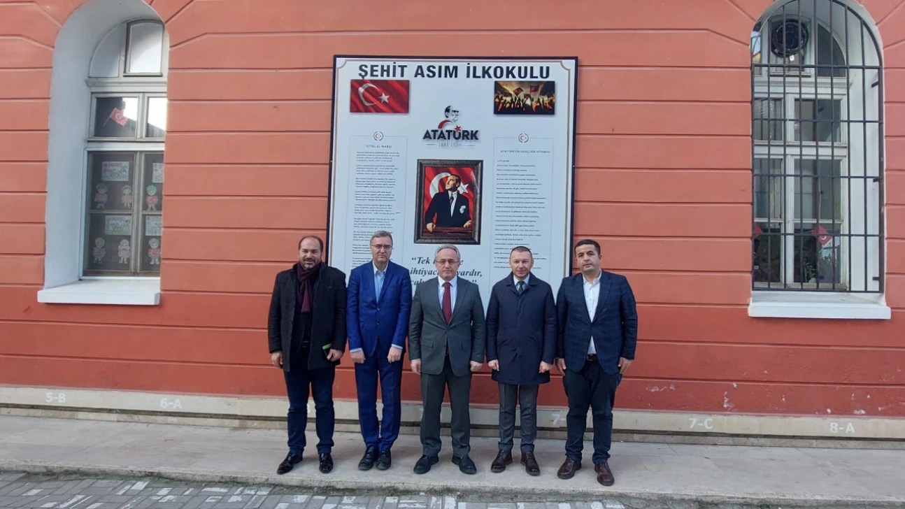 İl Millî Eğitim Müdürü Alireisoğlu Şehit Asım İlkokulu'nda incelemelerde bulundu